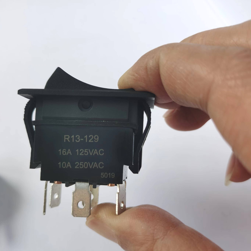 R13-129 4Pin 6Pins 125/250V 16 - đánh giá và giá Power Tools Machine